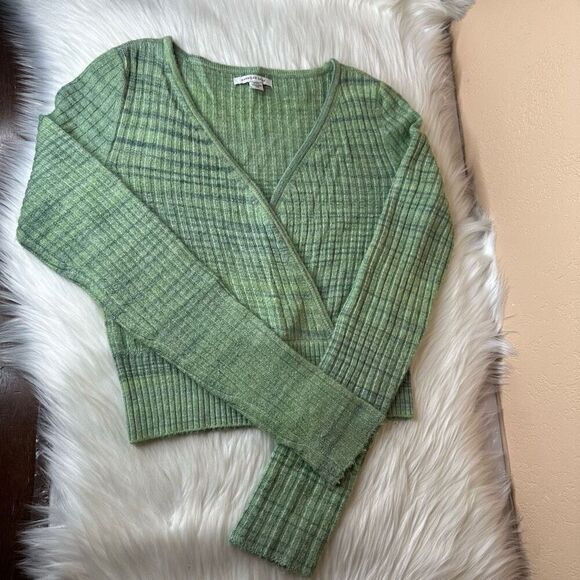 AE American Eagle Wrap Front Sweater Copped Green Size Medium - Picture 11 of 12